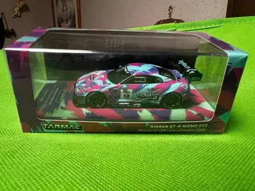 1/64 Tarmac Works Nissan GT-R Nismo GT3