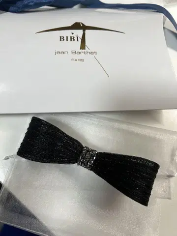 [ 미사용 새상품 ] BIBI 블랙 리본 머리핀