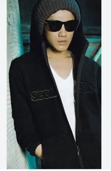 아카니시 진 착용 초레어 seedless 후드티 M 사이즈