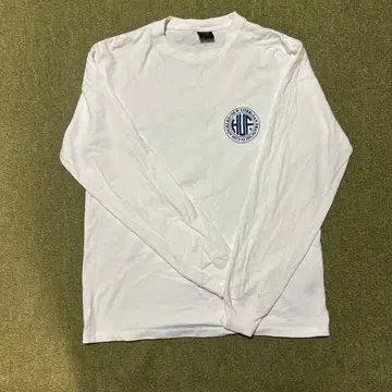 HUF 긴팔 티셔츠