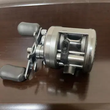 Shimano AXIS 베이트 낚시릴