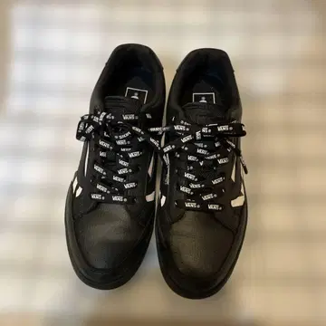 VANS 스니커즈