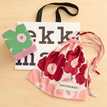 새상품 marimekko 우니코 파우치 60주년 기프트 박스 세트