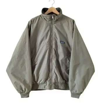 새상품급 Patagonia 쉘 신틸라 L 사이즈
