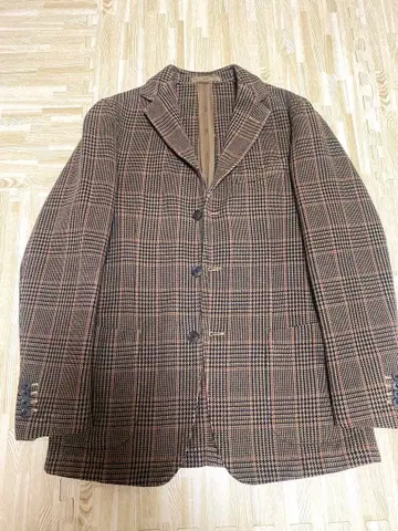 [ 새상품급 ] 볼리올리 브라운 체크 무늬 테일러드 자켓 44