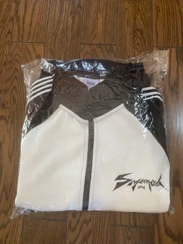 OWV POP-UP STORE 'Supernova' 저지 S 사이즈