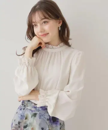 쿠튀르 브로치 앙브로 레이스 2WAY 블라우스
