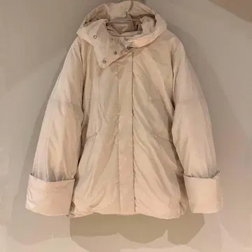 6X1 COPENHAGEN 다운 자켓 베이지