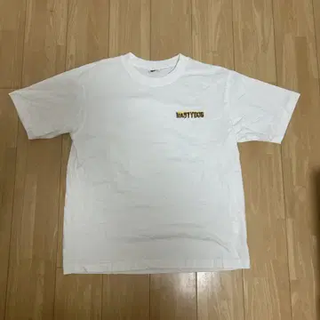 [ 후쿠오카 POPUP ] Nasty Dog 로고 T셔츠 화이트