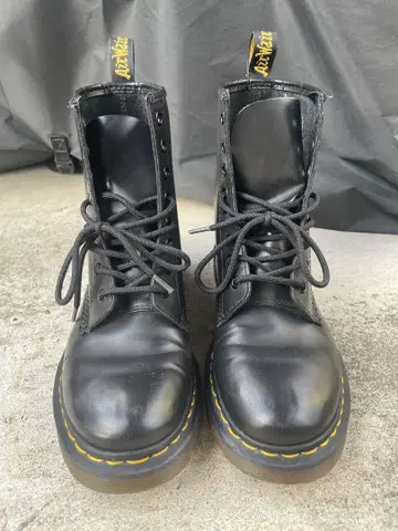 닥터마틴 8홀 부츠 여성용