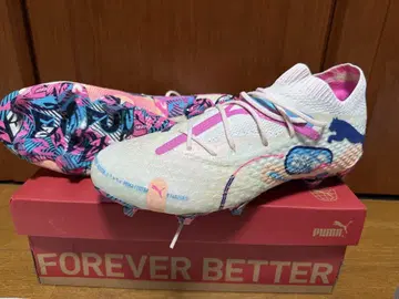 Puma 축구화 스파이크 컬러풀 디자인
