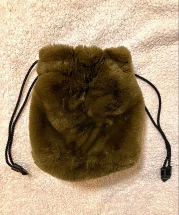 DIANA 리버서블 퍼 백