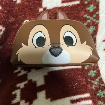 칩과 데일 파우치 컴팩트