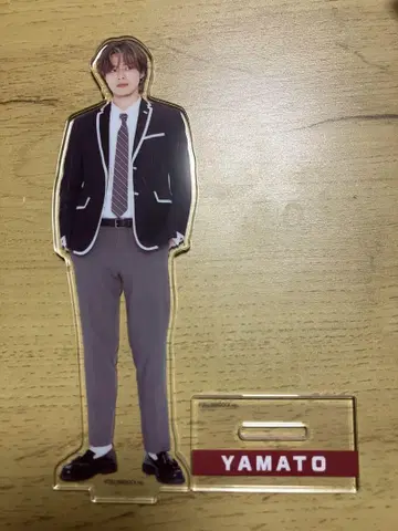 YAMATO YUMA 아크릴 스탠드와 포토 카드 세트