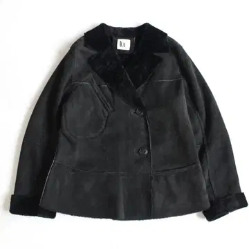 t.b 리얼 무스탕 자켓 M 사이즈 블랙 램 가죽 퍼