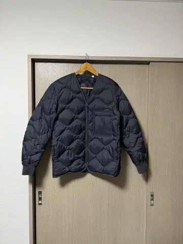 UNIQLO U 블랙 퀼팅 자켓 M 사이즈