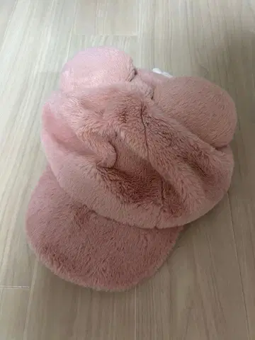 미키 귀 달린 핑크 캡
