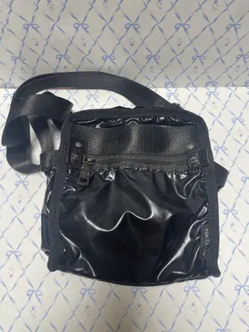 이삭 숄더백 경량 나일론 Y'SACCS 블랙