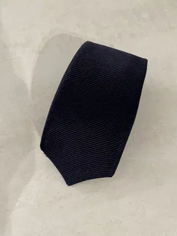 Maker's Shirt 다크 네이비 무지 넥타이