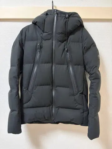 데상트 미즈사와 다운 마운티니어 L 사이즈