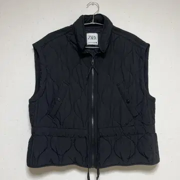 ZARA 블랙 퀼팅 다운 베스트