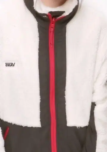 VANS 플리스 자켓 화이트/블랙/레드