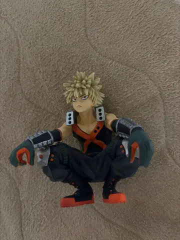 나의 히어로 아카데미아 바쿠고 카츠키 피규어 앉아있는 모습 상자 없음