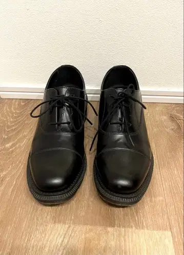 닥터마틴 헨리에타