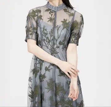 FRAY.ID 프레이 아이디 코드 자수 드레스 BLUE