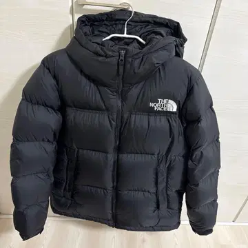 THE NORTH FACE 블랙 다운 자켓 눕시 후드