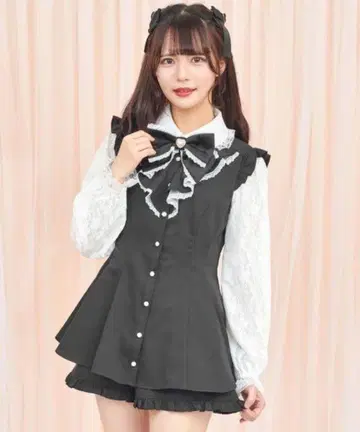 프릴 리본 포함 블랙 셋업