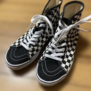 VANS 체커 패턴 하이컷 스니커즈