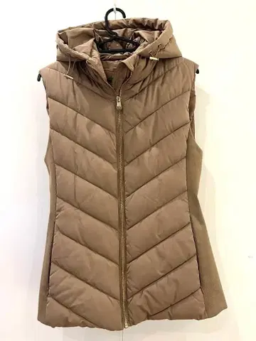 ZARA 베이지 퀼팅 다운 베스트