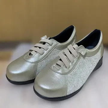 천연 가죽 신발 23.5cm