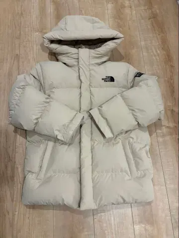 THE NORTH FACE 베이지 다운 자켓