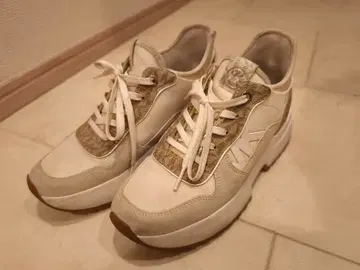 통굽 스니커즈 화이트/그레이 MICHAELKORS 24.5cm