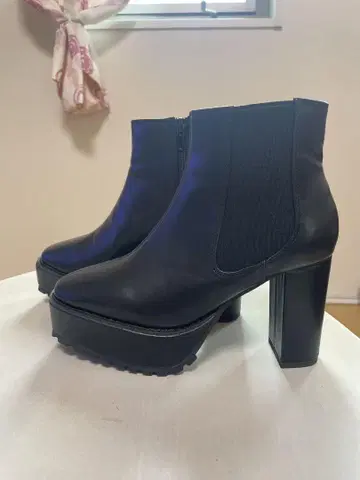 AZUL by moussy 통굽 부츠 S