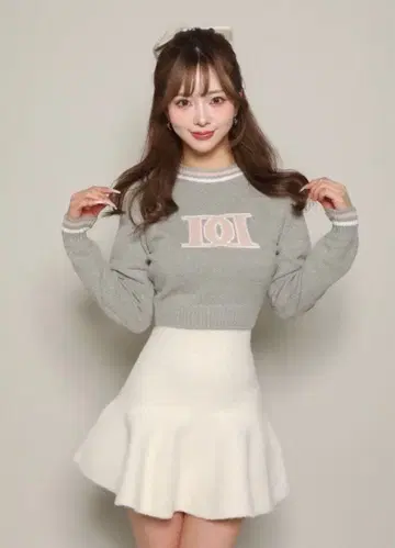 다리치 레트로 DD 로고 니트탑