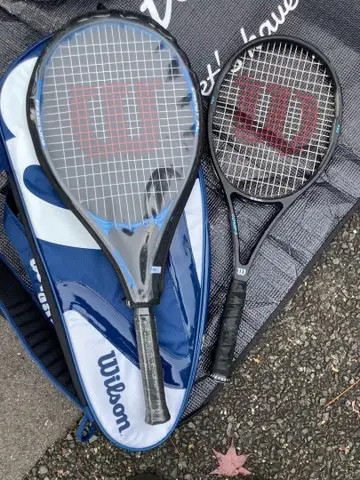 Wilson 테니스 라켓 2개 세트, 가방 및 공 2개 포함