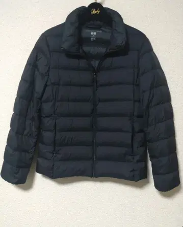 새상품 UNIQLO 울트라 라이트 다운 BLACK M