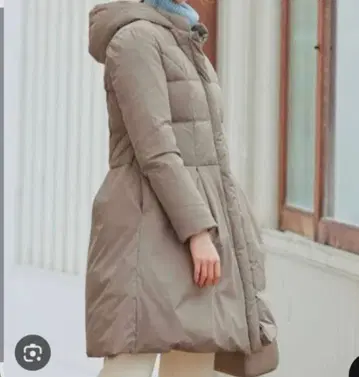 새상품급 Tiaclasse 티아클라세 플레어 롱 다운 코트 A라인