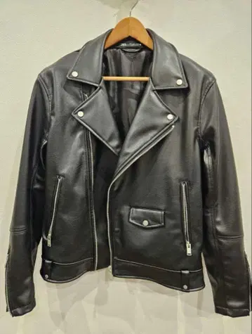ZARA 블랙 더블 라이더 자켓