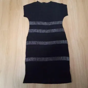 specchio 스페치오 프렌치 소매 무릎 기장 튜닉 원피스 블랙