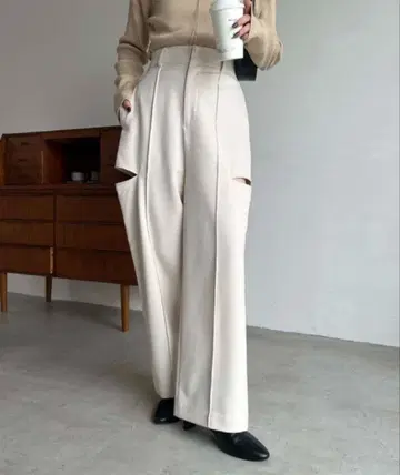 CAPRICIEUX LE'MAGE 사이드 슬릿 팬츠