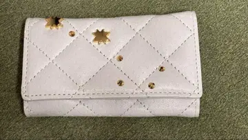 츠모리치사토 칼리 퀼팅 키케이스 화이트 새상품급