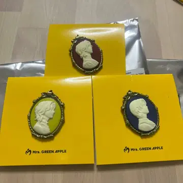 미세스 바벨탑 카메오 핀즈 3종 세트!
