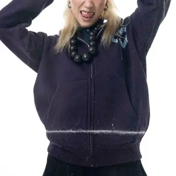 ARAKI 다크 퍼플 후드 부착 후드티