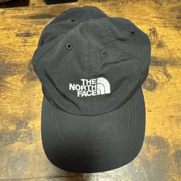 THE NORTH FACE 블랙 캡 로고