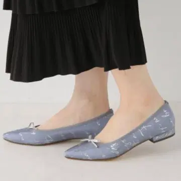LE TALON 포인티드 발레 슈즈
