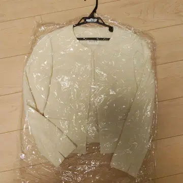 PLST 아이보리 노카라 자켓